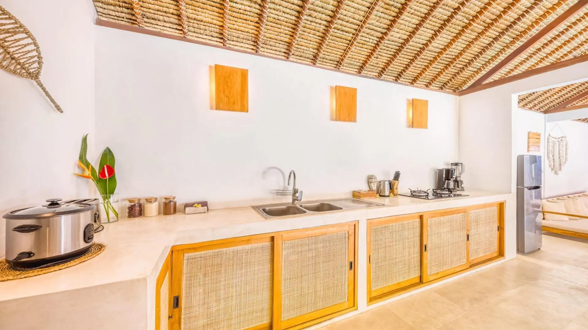 Villa Barcelona - Private 5 Bdr Villa In Seminyak, Best Location, Large Pool & Garden 0*, Seminyak (Bali) Indonesia