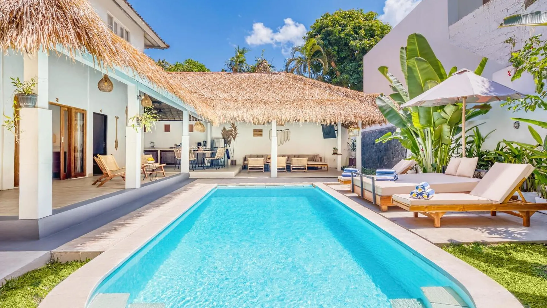 Villa Barcelona - Private 5 Bdr Villa In Seminyak, Best Location, Large Pool & Garden Indonesia